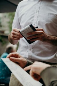 How a furniture retailer automated order...